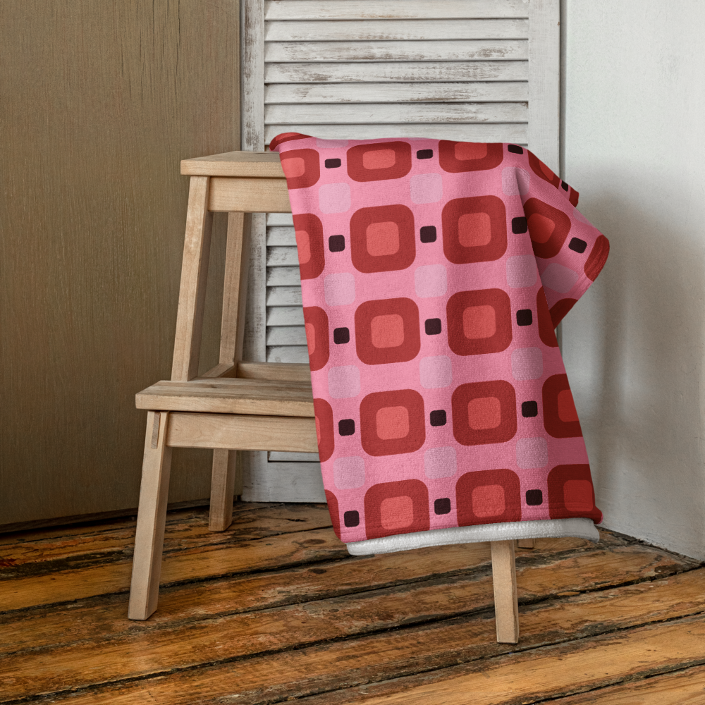 Rosy Grid Towel